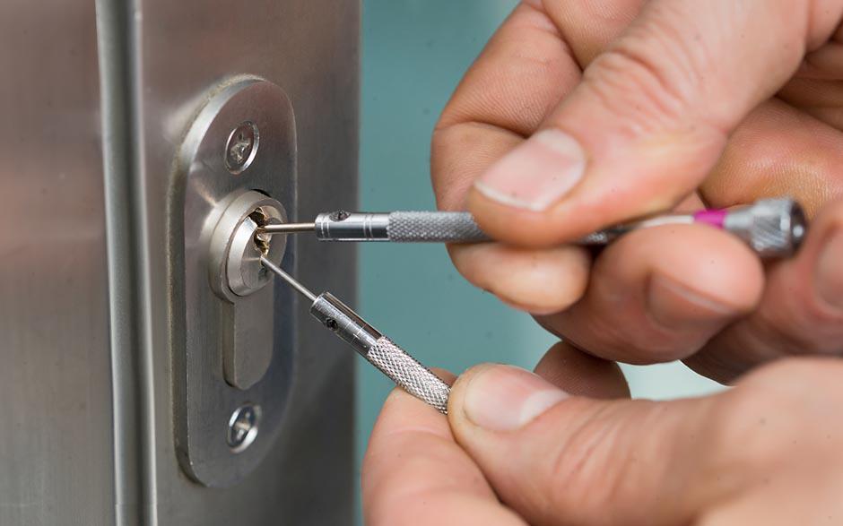 ouvrir une porte Briis-sous-Forges
